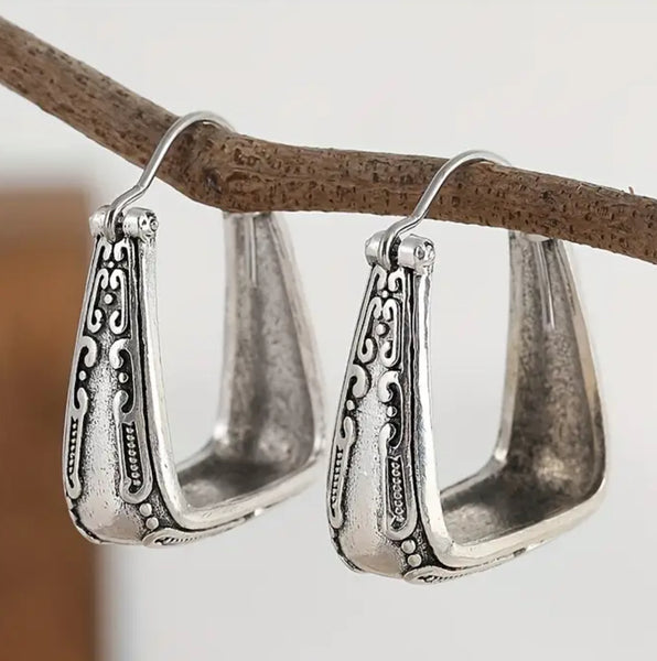 Stirrup Look Bohemian Earrings