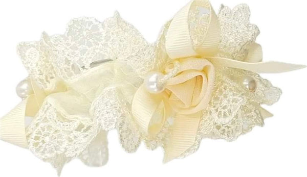 Elegant Vintage Lace Scrunchie