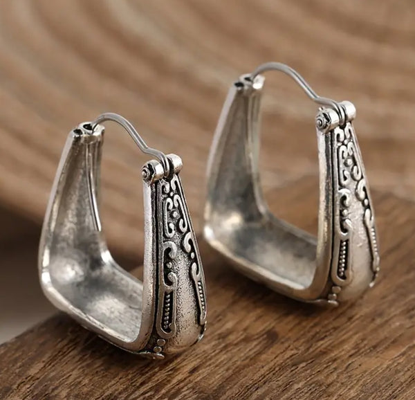 Stirrup Look Bohemian Earrings