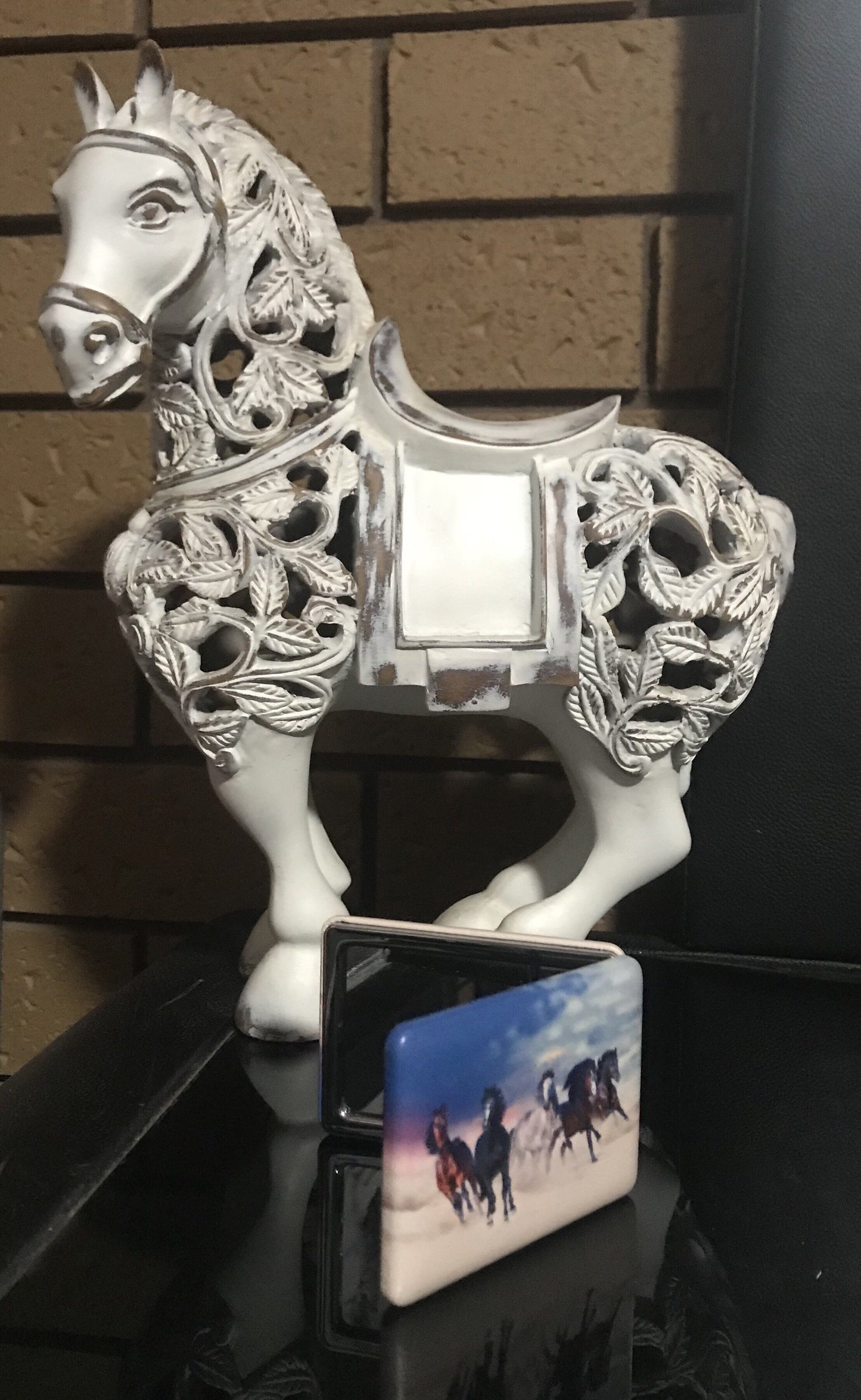 Compact Unicorn Mirror