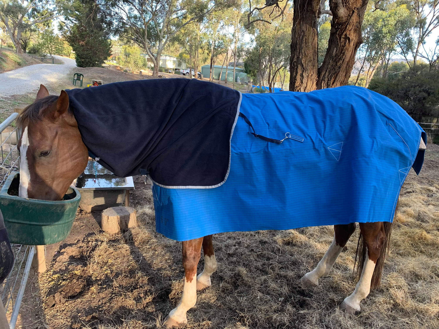 High Plains Polar Fleece Neck Rug with Zip