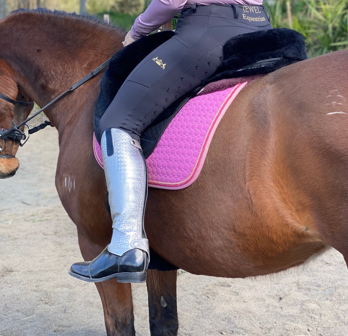 SHEEPSKIN BAREBACK PAD