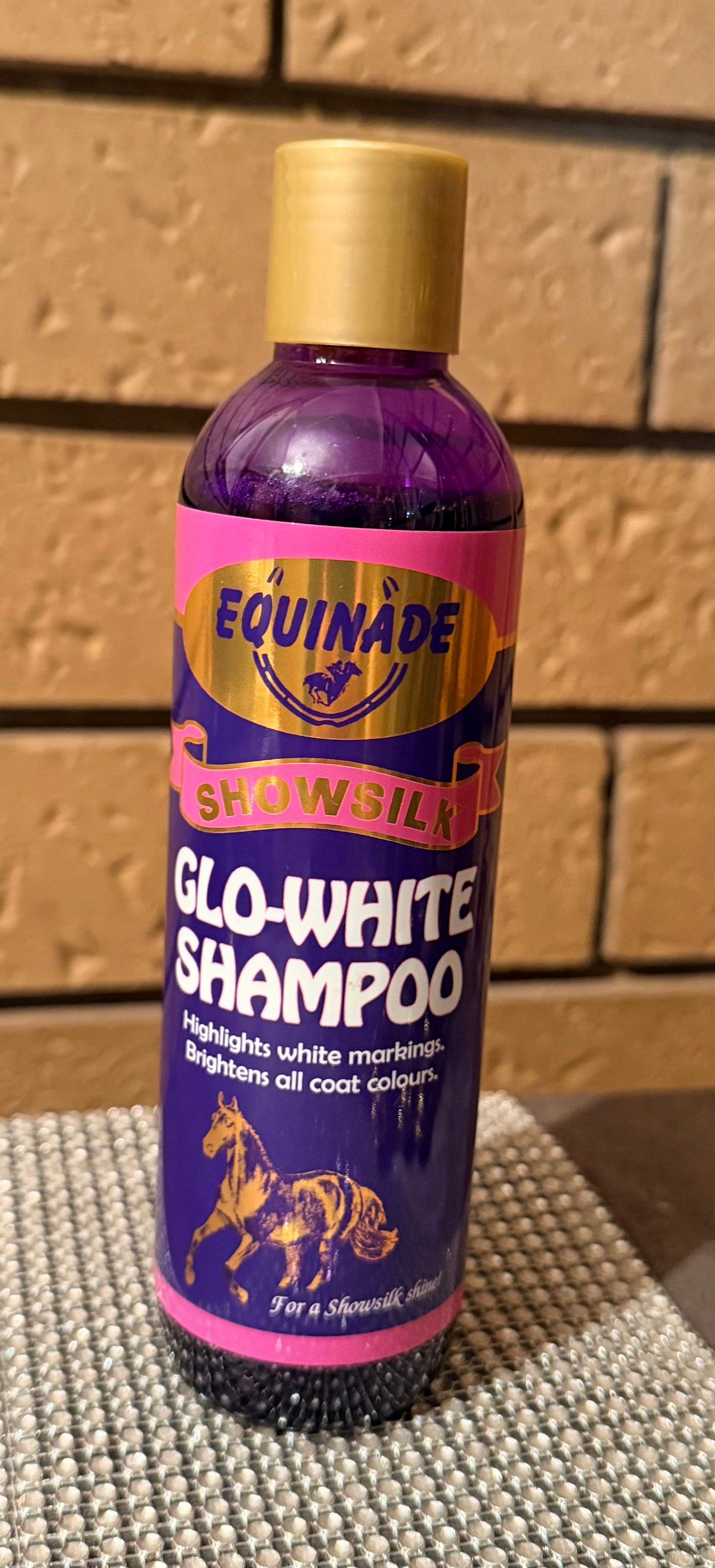 Equinade - Showsilk Glo Shampoo-White 250ml