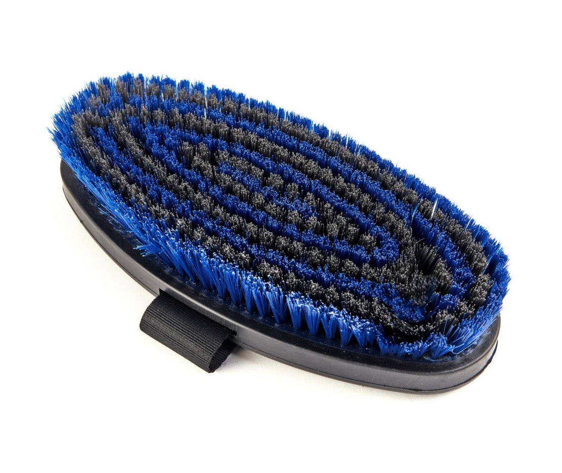 BRIGHT BLUE - Shires EZI-GROOM Grip Large Body Brush