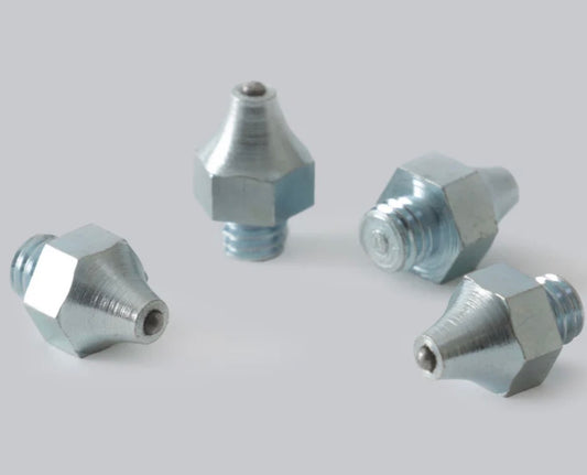 Small Studs pointed for varying ground and jumping